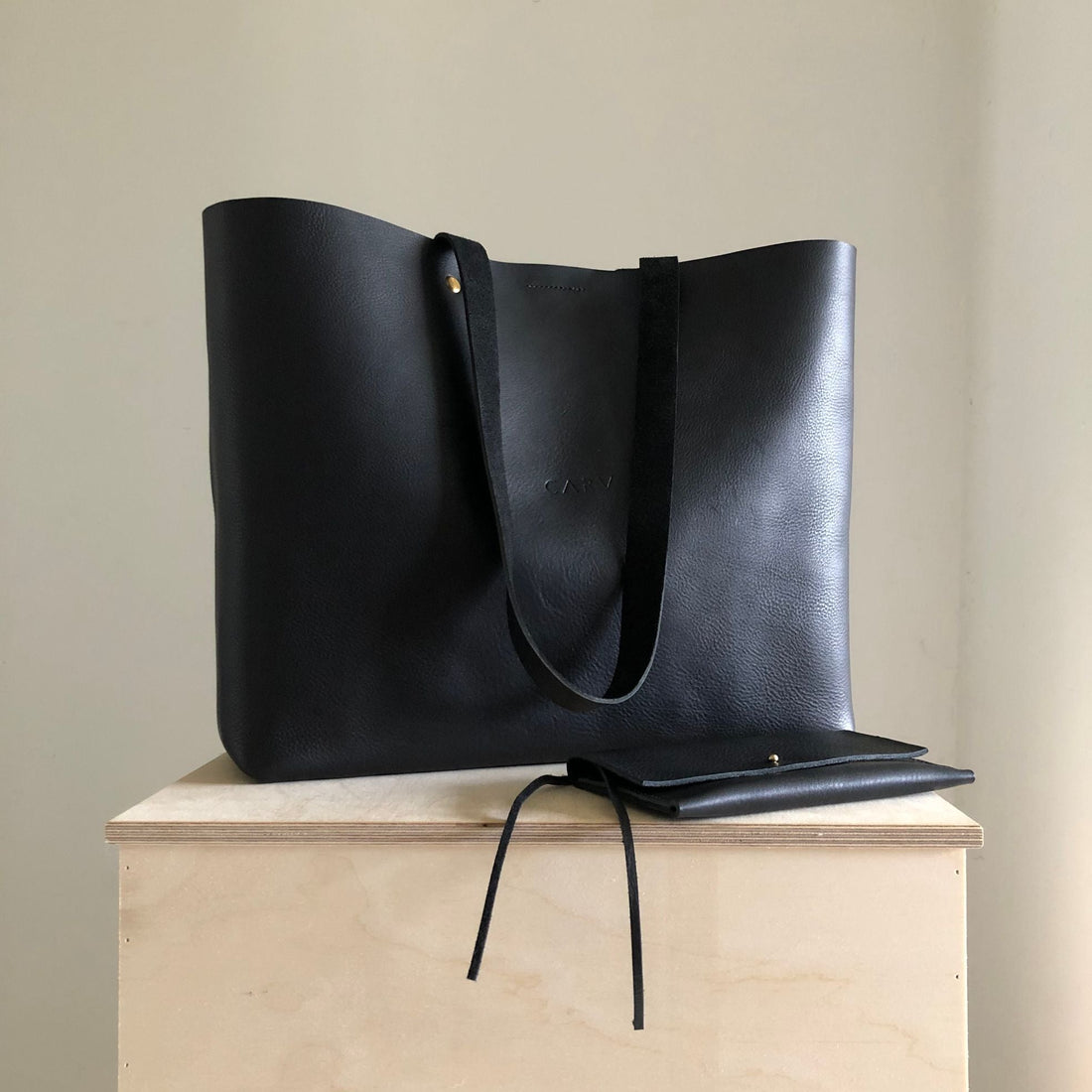 CARV large leather shopper bag in minimalist style with full grain leather