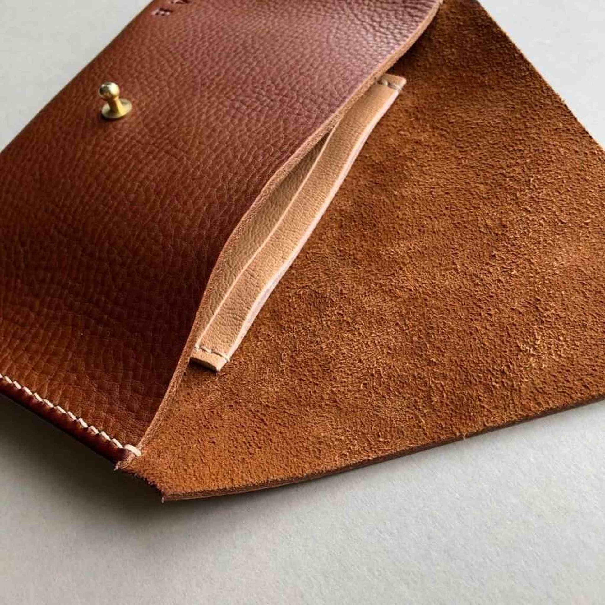 Drifter Maxi Leather Purse Wallet in tan, minimalist design, sustainably sourced leather, brass press stud closure.