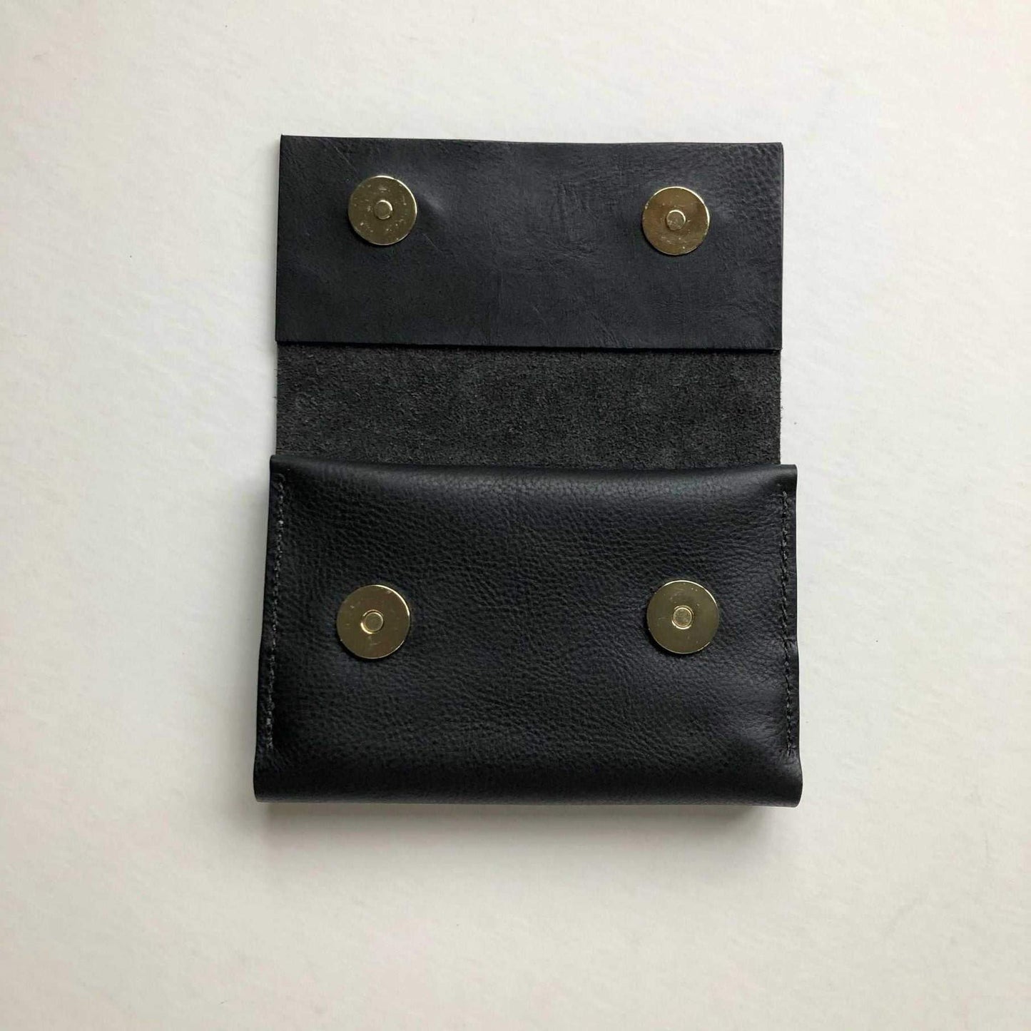 Small leather folding wallet purse - Knot Mini, black pebble grain, handcrafted with magnetic closures.